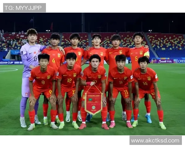 上海足球队的力量变革引发热议探索新阶段的崛起与挑战